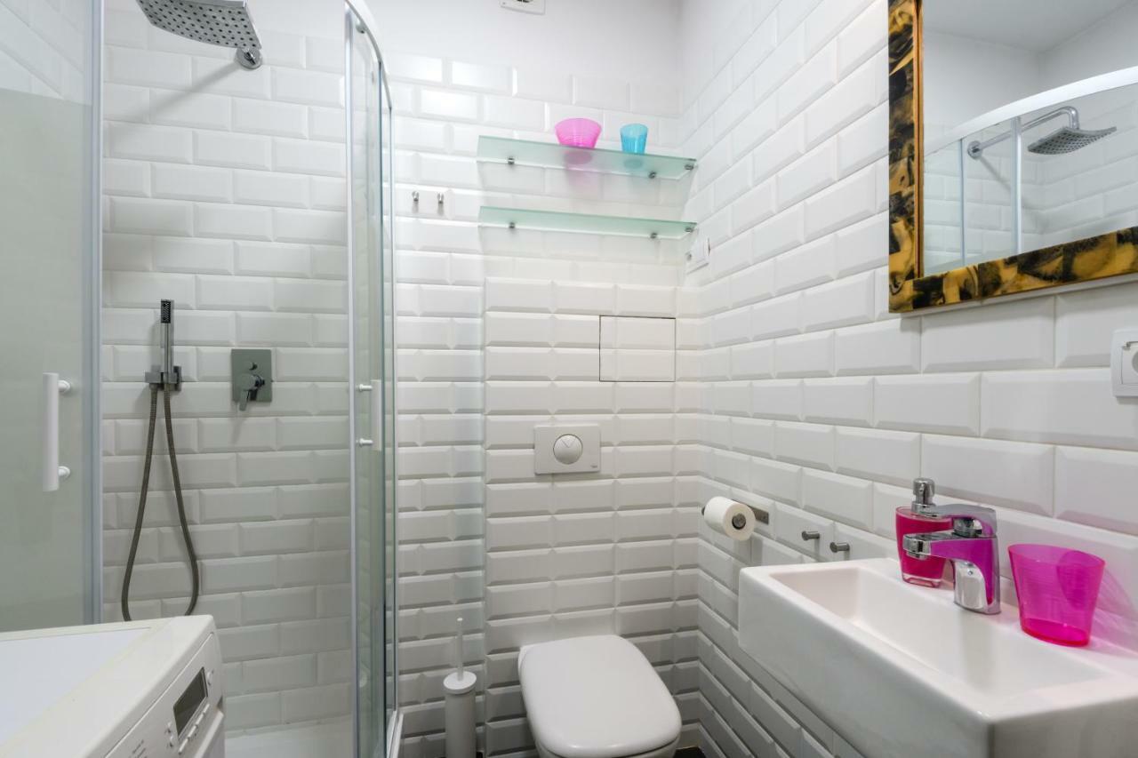 Cozy Apartment Old Town Varşovia Exterior foto
